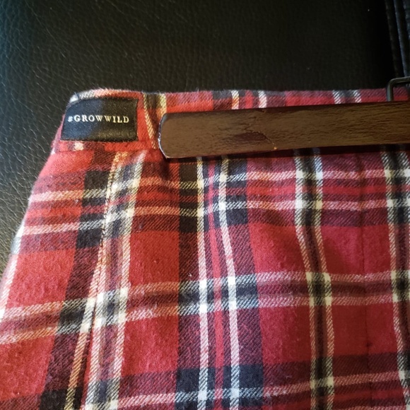 Frilled Mini skirt - Picture 2 of 3